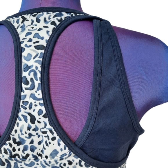 Athleta Mixed Inversion Tank Navy & White Cheeta Print Yoga Size Medium Women's - Picture 4 of 8